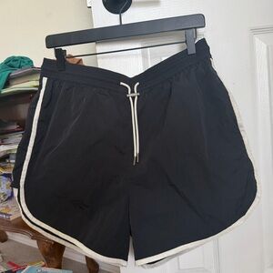 Varley Harmon High Rise Black Shorts Size XL VGUC women activewear spring summer